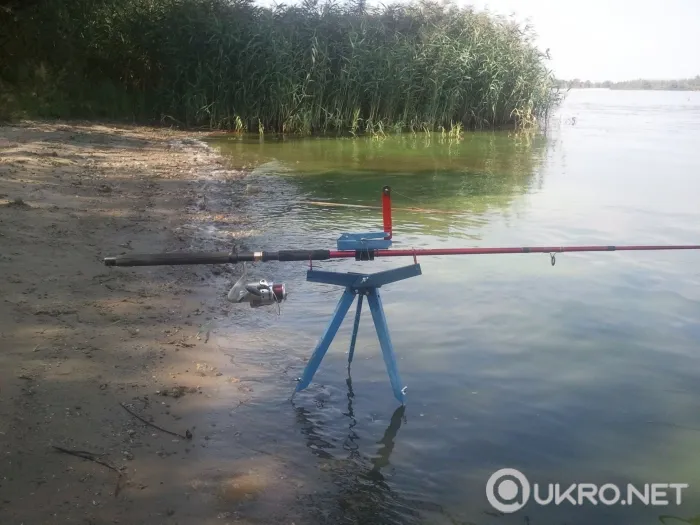 Тримач для 1 вудилища відео