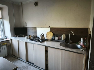 Оренда двох кімнат в 3 кімн. квартирі по вул. Під Голоском