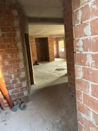 Продаж комерційного приміщення в с. Зимна Вода, поруч Львова